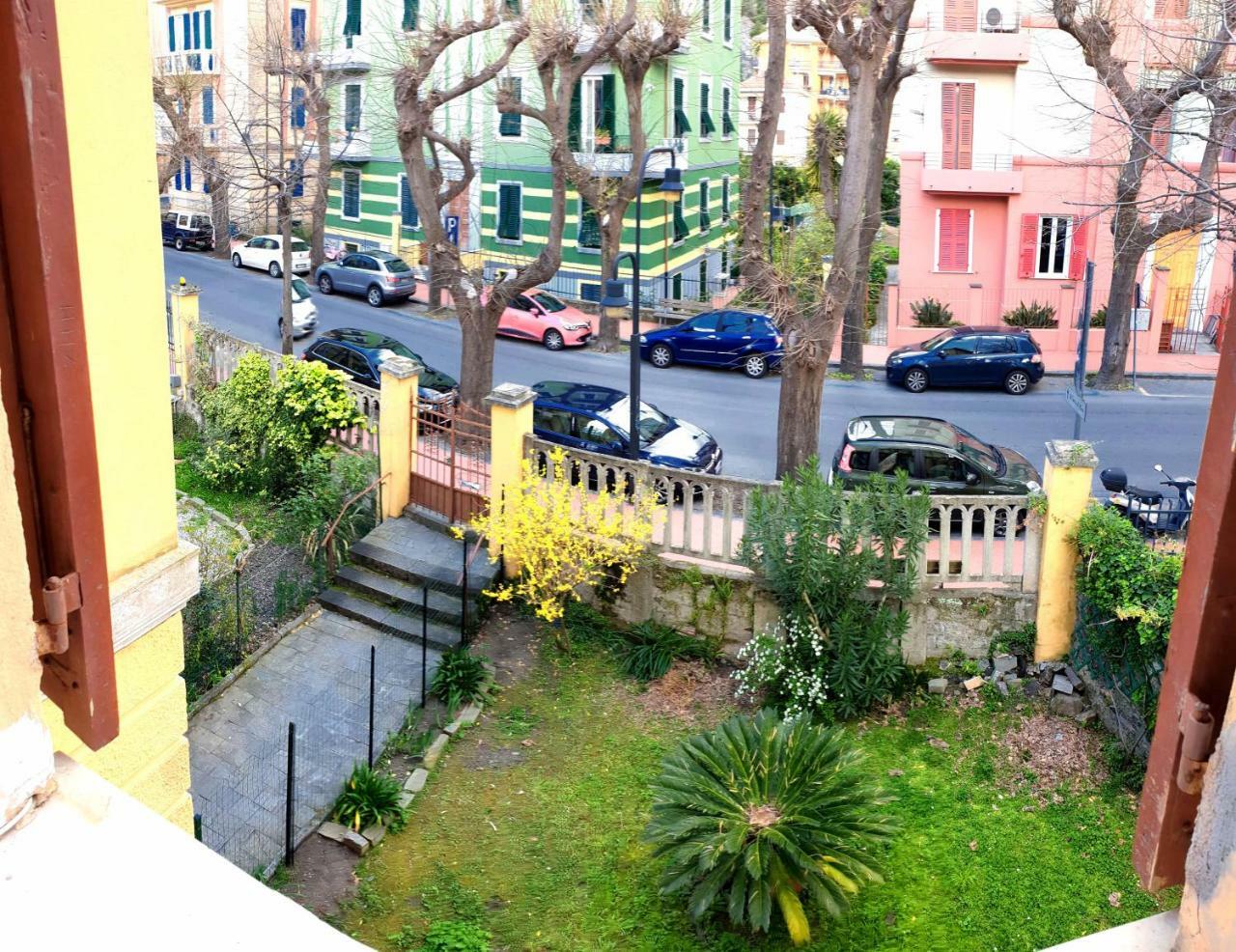 Edera Hotel Леванто Екстериор снимка