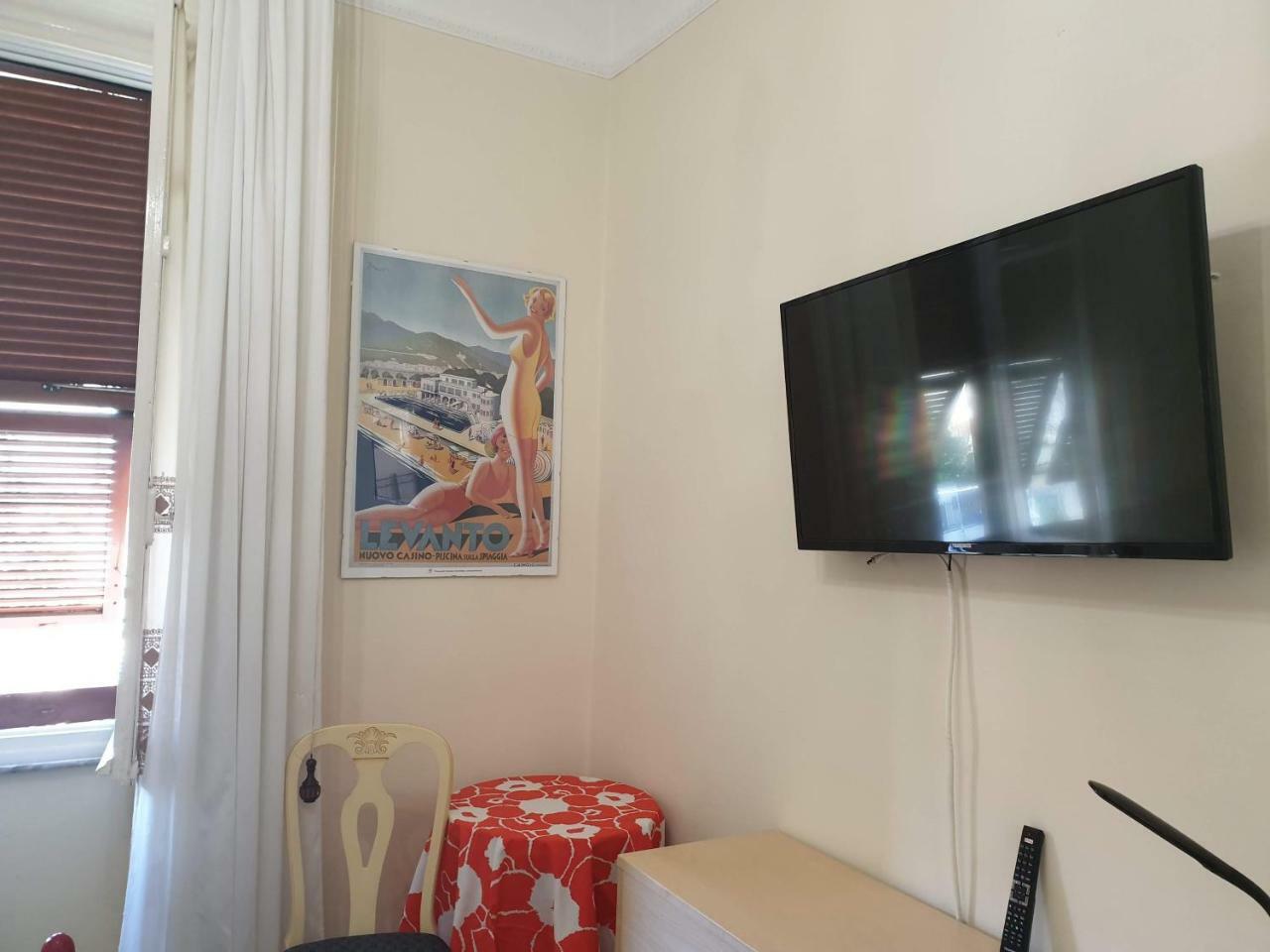 Edera Hotel Леванто Екстериор снимка