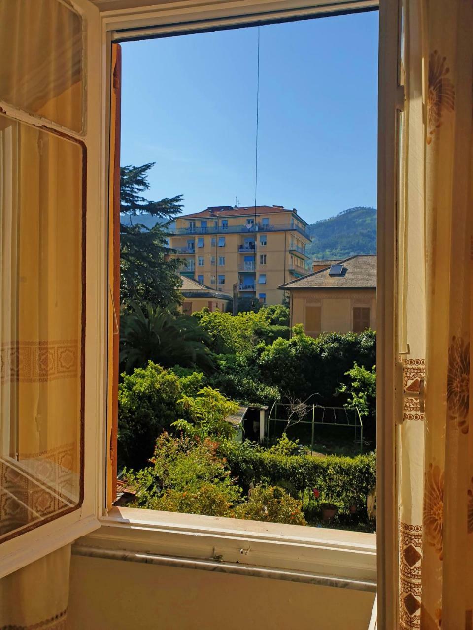Edera Hotel Леванто Екстериор снимка